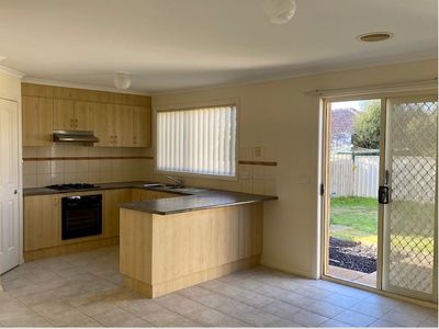 1 / 23 Barrot Avenue, Hoppers Crossing