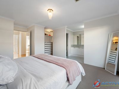 64 Serenity Street, Wellard