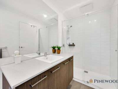 560 Brookfield Boulevard, Mickleham