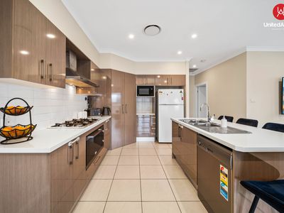 156 Rosedale Circuit, Carnes Hill