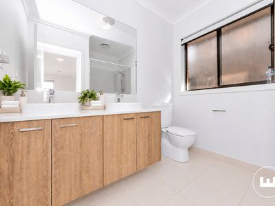 13 Roundtop Road, Truganina