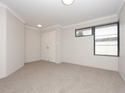 2 / 58 Central Avenue, Ascot