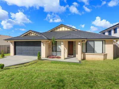 4 Hernandia Place, Mackenzie