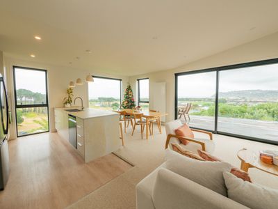 A / 24 Dundonald Street, Tainui