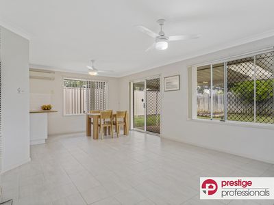 21 Jimbour Court, Wattle Grove