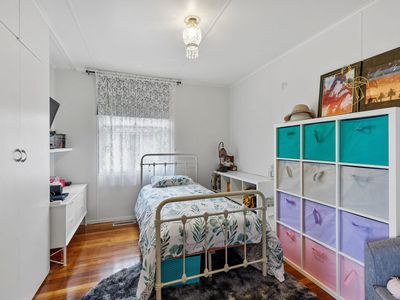 33 MARTINDALE CRESCENT, Seymour