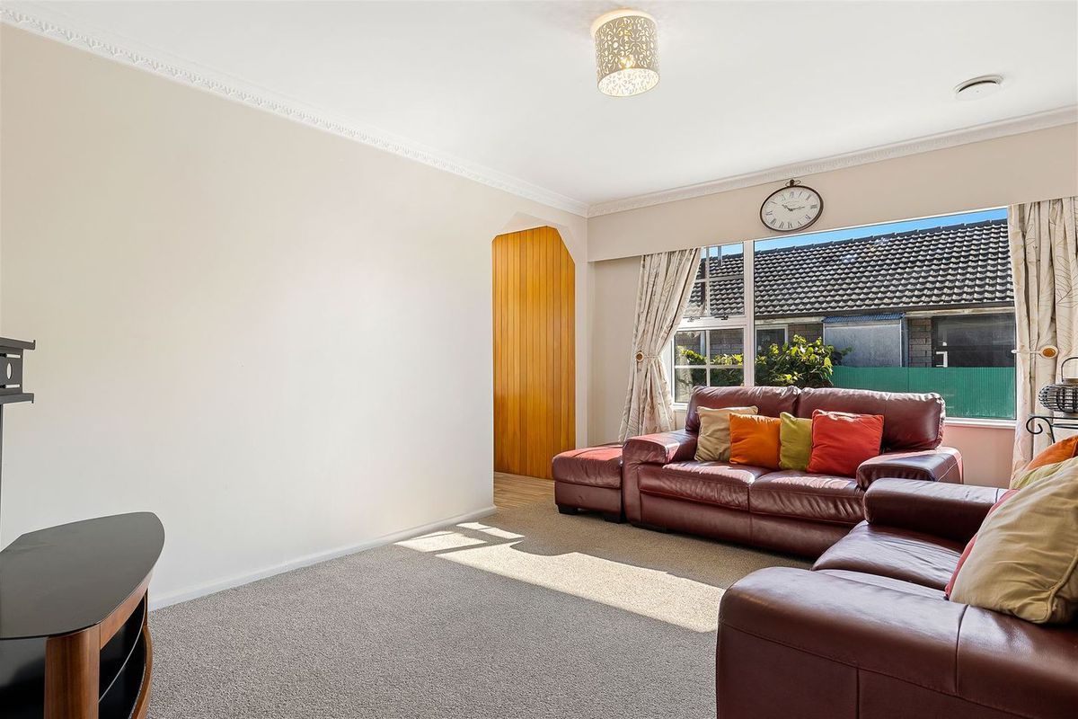 8 Dunstan Crescent, Hornby