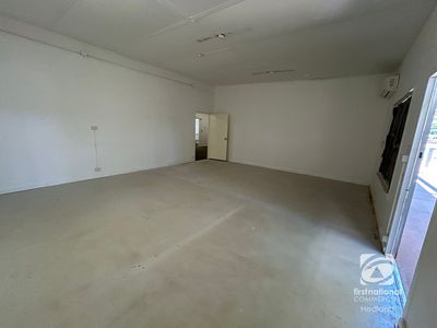 974 Central Road, Tom Price