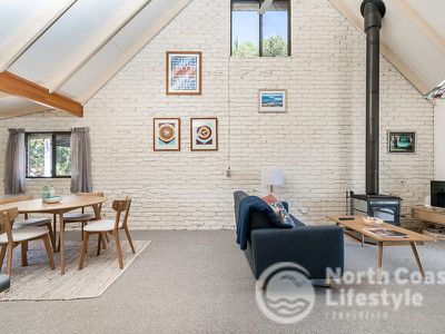 4 Harah Court, Ocean Shores