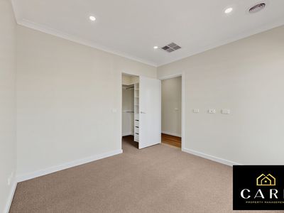 99 Madeira Drive, Truganina