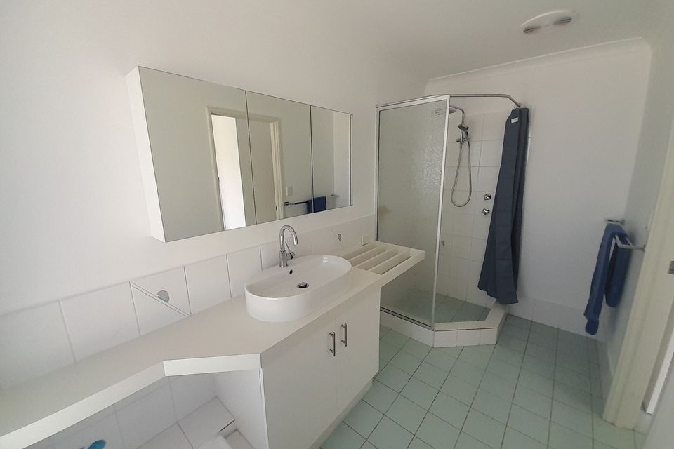 14 KEEL COVE, Waikiki