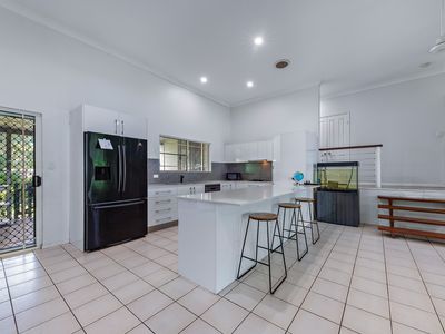 8 Stormvogel Drive, Mandalay