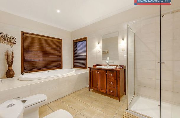 63 Craig Parry Drive, Hidden Valley