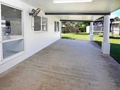 6 Mcrobbs Close, Edmonton