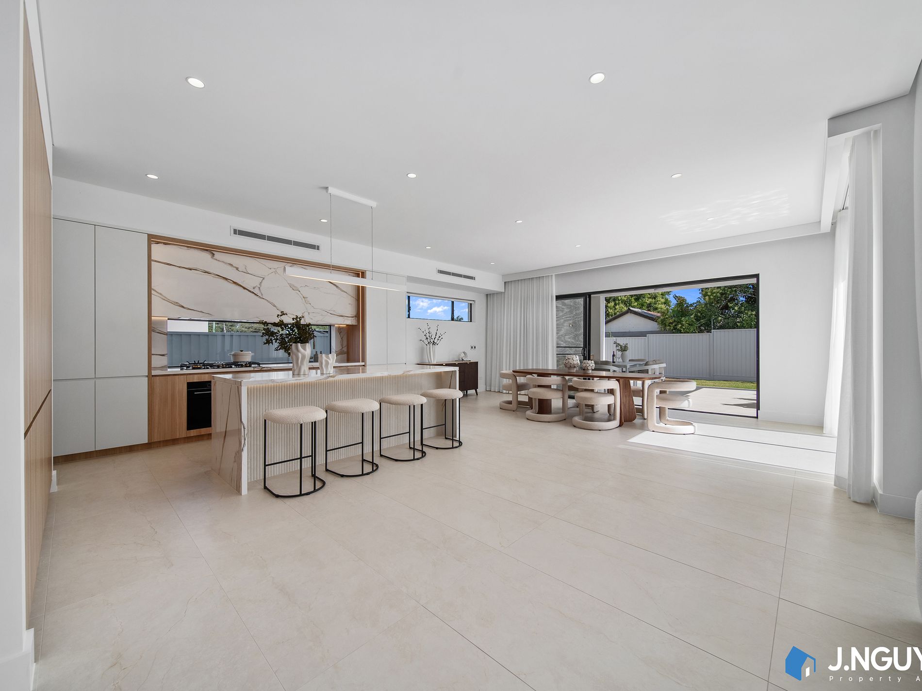 10 Benelong Avenue, Smithfield