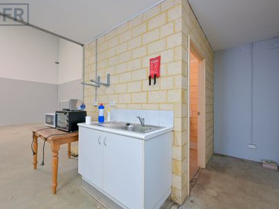 9 / 8 Cascara Corner, Bibra Lake