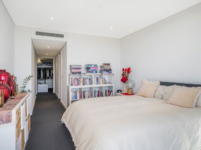 1603 / 96 Bow River Crescent, Burswood