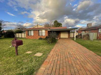 9 Eumung Street, Dubbo