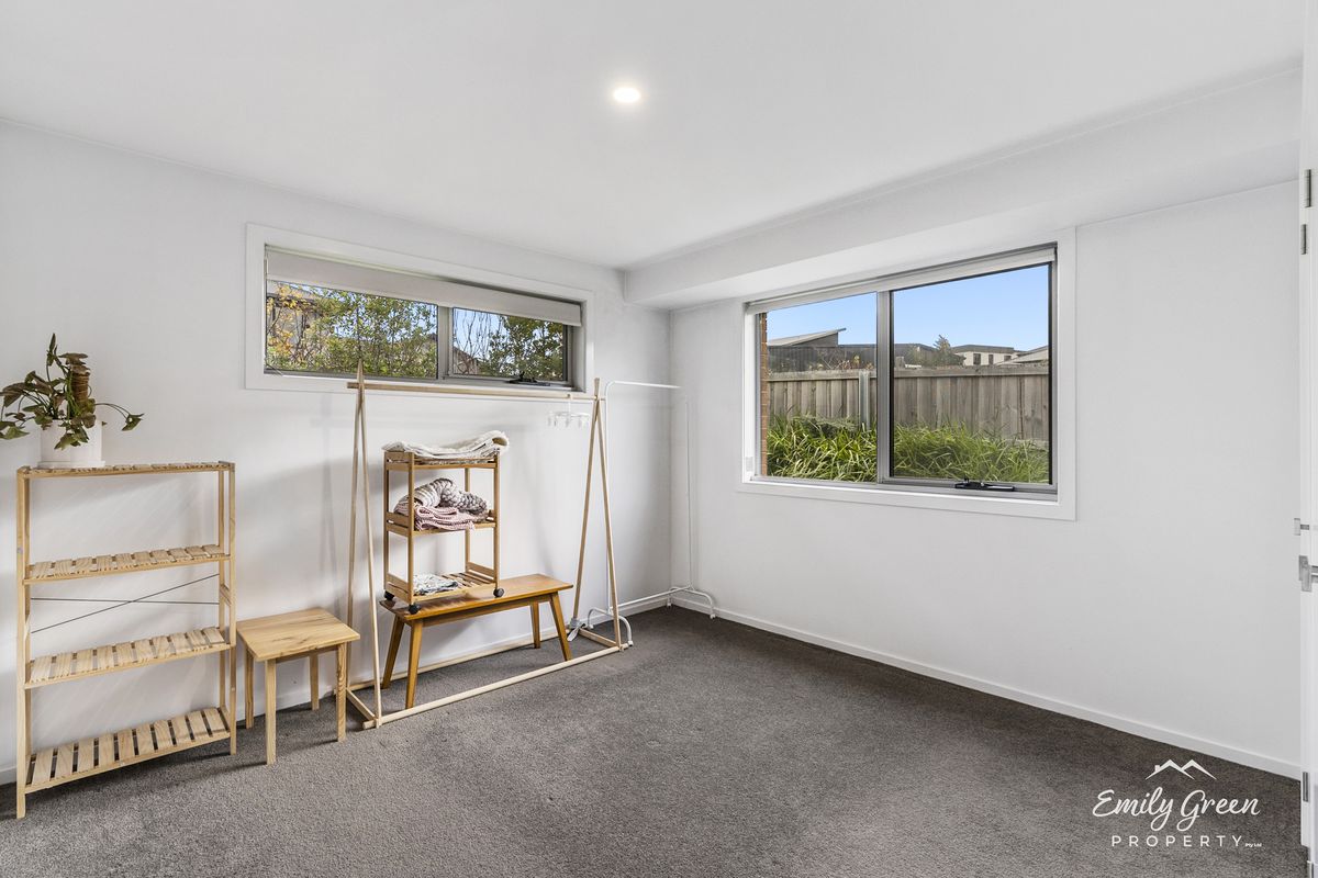 4 Lynmore Way, Midway Point