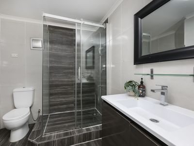 8 / 43 Roxburgh Street, Ascot Vale