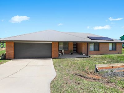 21 Willow Dene Avenue, Beechwood