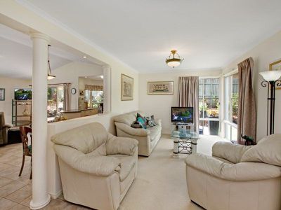 15 McKenna Court, Noosaville