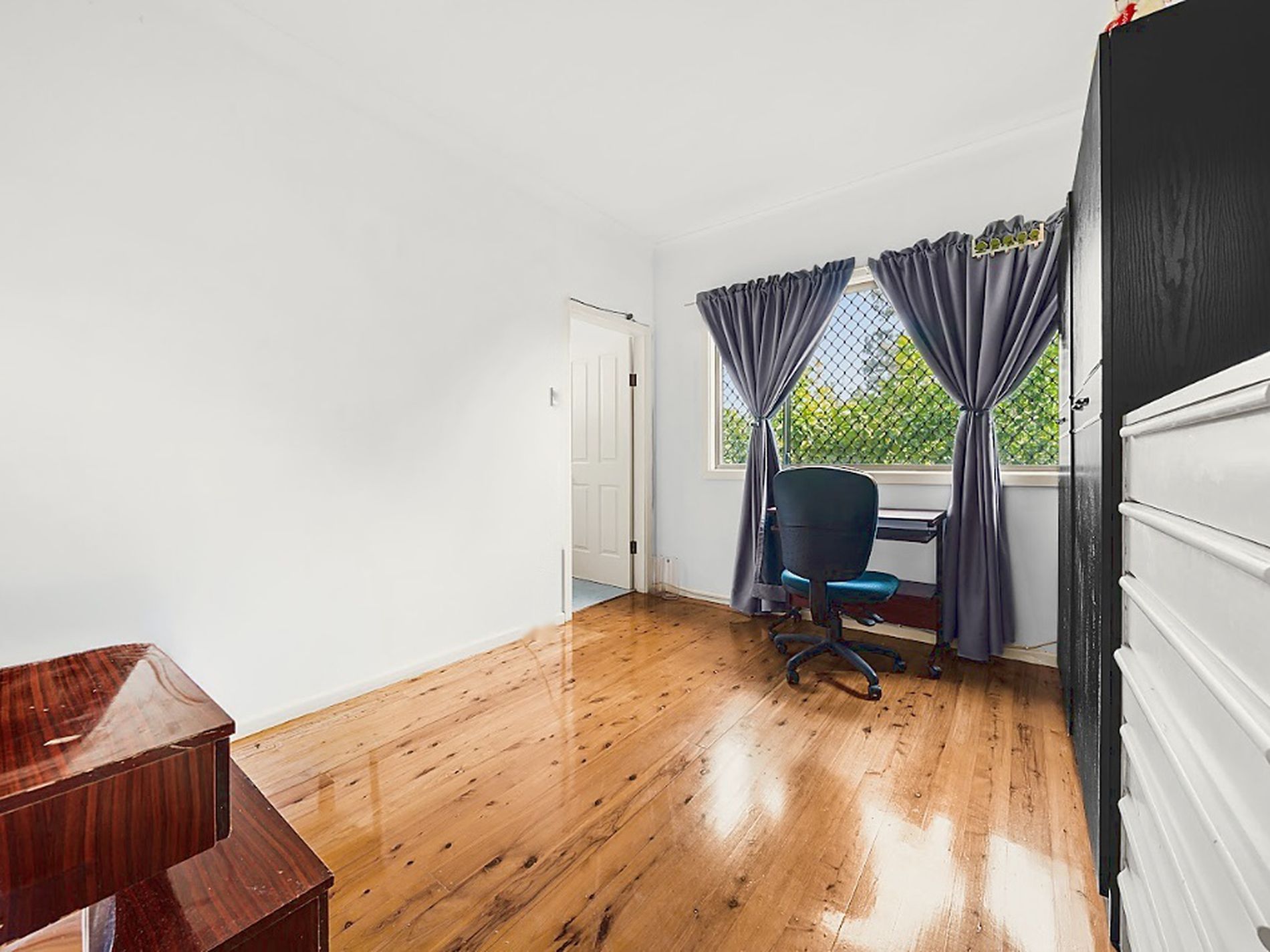 2 Simpson Street, Dundas Valley