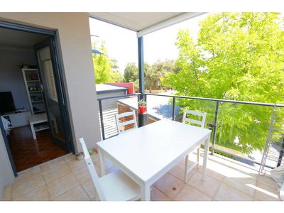 3 / 84 Lockhart Street, Como