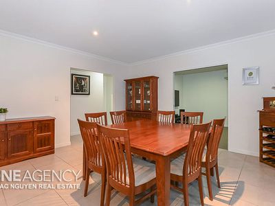 13 Dinnigan Cr, Durack