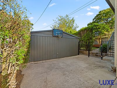 3 Longworth Place, Holt