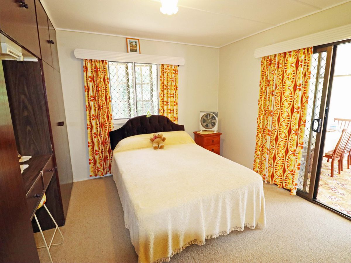 19 Fifth Avenue, Atherton