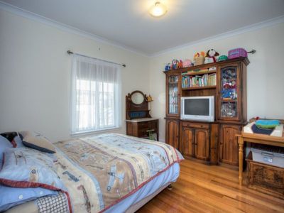 1 Roxanne Court, Woodend