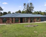 8 BAYLEY DRIVE, Avenel