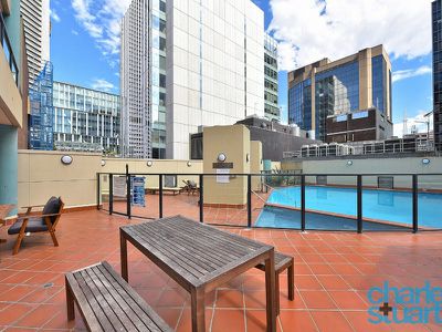 802 / 1 Hosking Place, Sydney