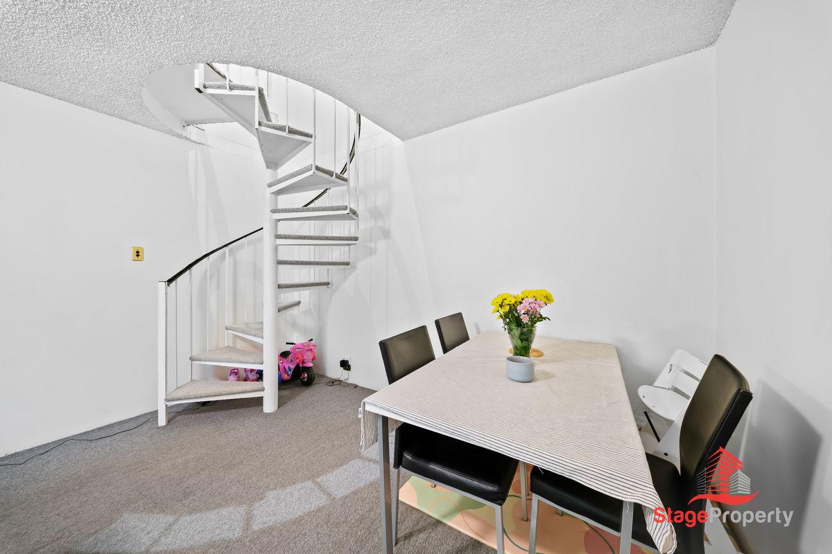 40 / 33 Farina Drive, Yokine