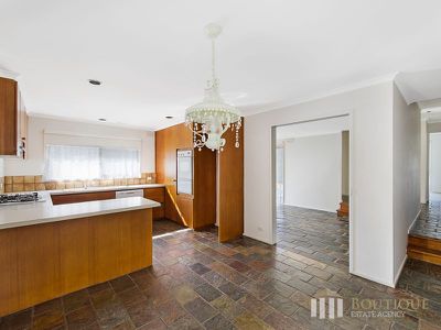 18 Kinkead Crescent, Endeavour Hills