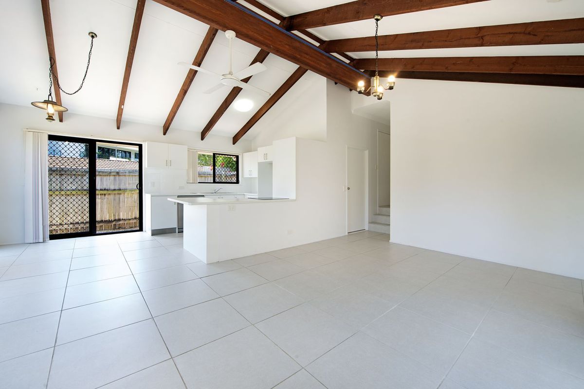 1 / 57 Numeralla Avenue, Ashmore