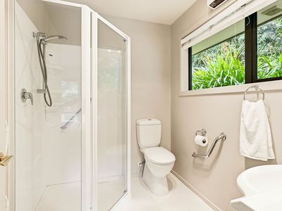 2 Ronay Street, Bradford