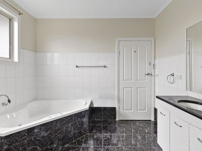 6 Railway Street, Seymour