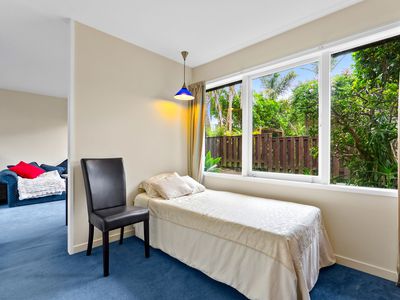 21A Peter Terrace, Castor Bay