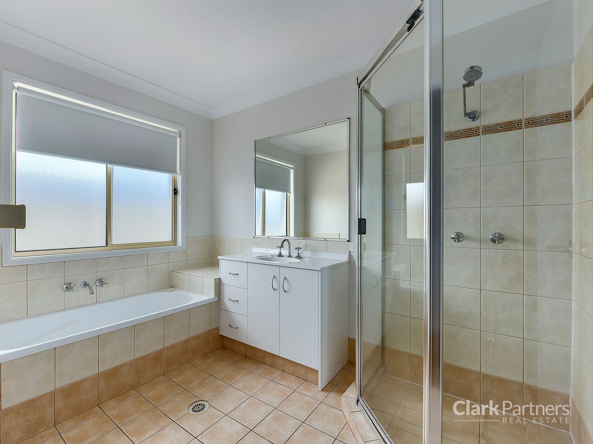 12 Fuller Avenue, Meadowbrook