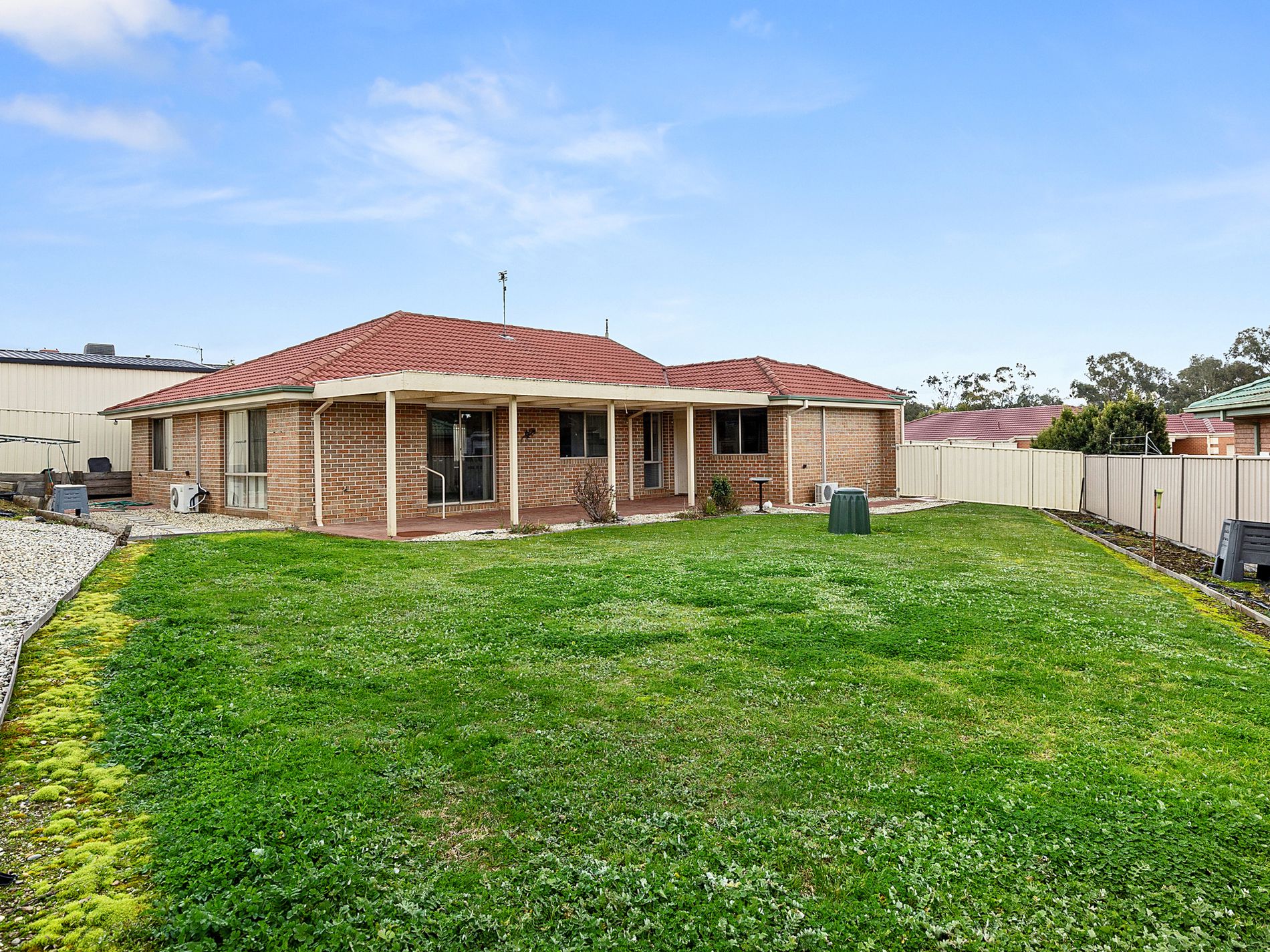 7 DOYLE CRESCENT, Seymour