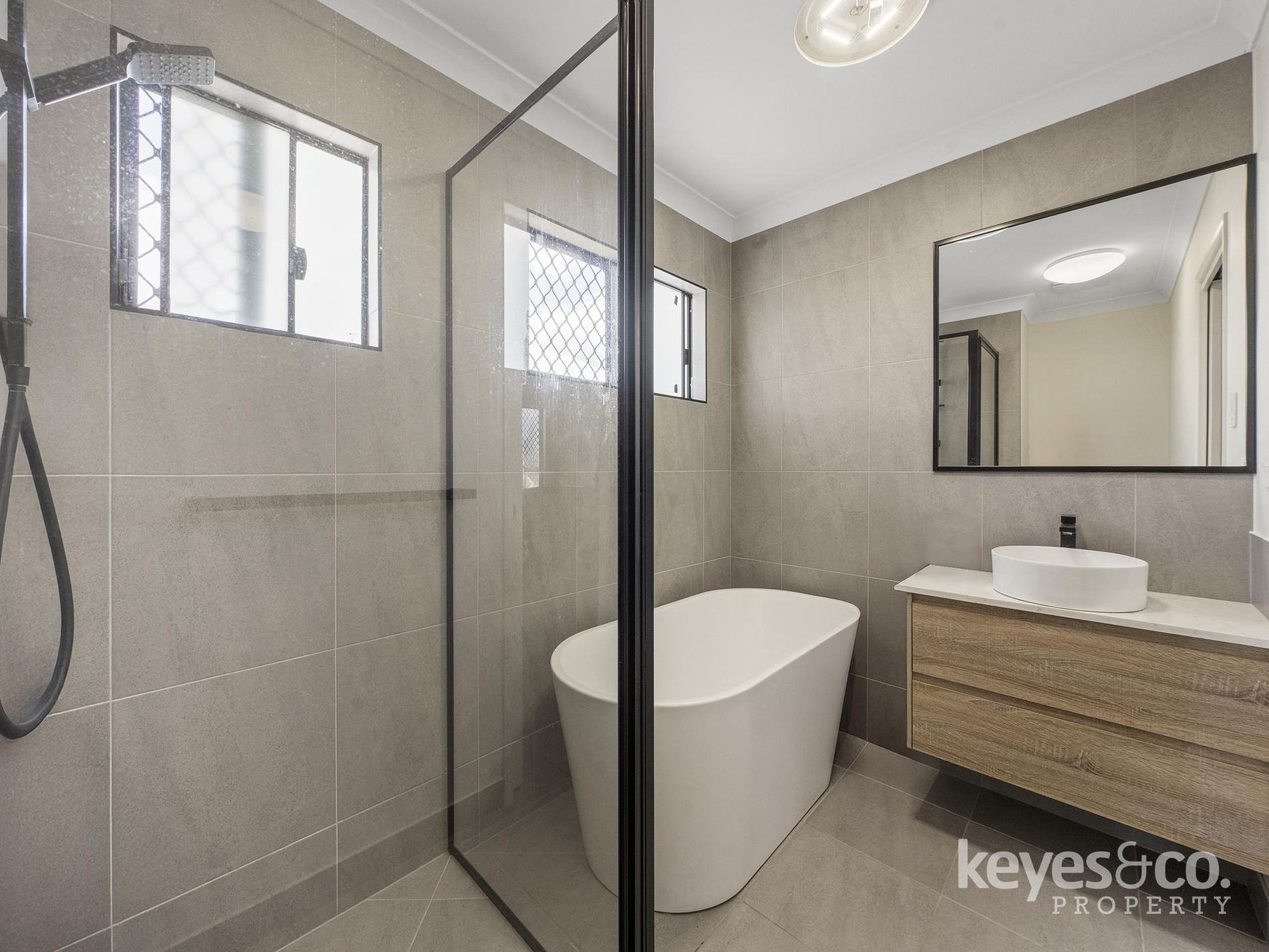 15 Shale Circuit, Cosgrove