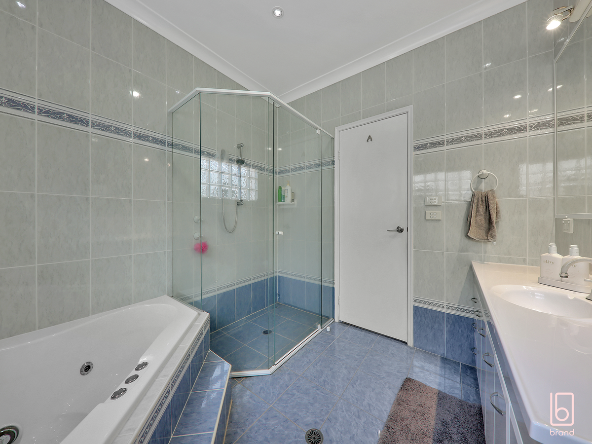 64 Tuggerawong Road, Wyongah