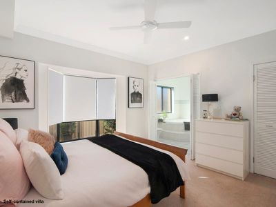 65 Wedgebill Parade, Burleigh Waters