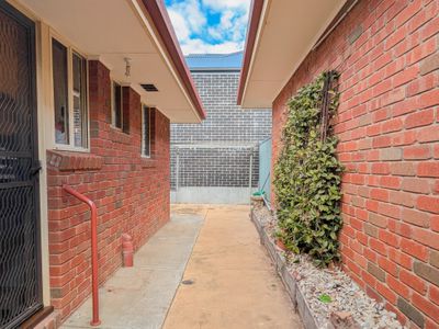 1 / 12 Splatt Street, Swan Hill