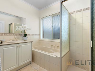 1 / 5 Dingle Court, Berwick