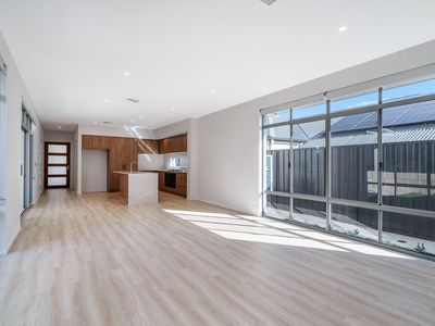 9 Shortland Road, Bushmead