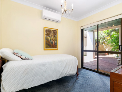 1 Mary Street, Watermans Bay