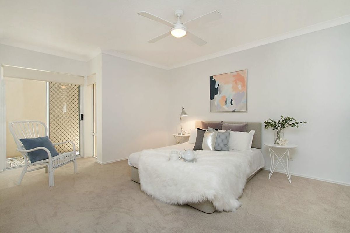 1 / 12 Tamborine Street, Mermaid Beach